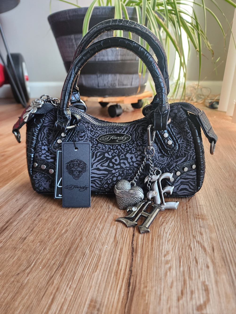 🐈⬛ BRAND NEW W/ TAGS ED HARDY BLACK LEOPARD MINI BOWLER BAG 🐈⬛